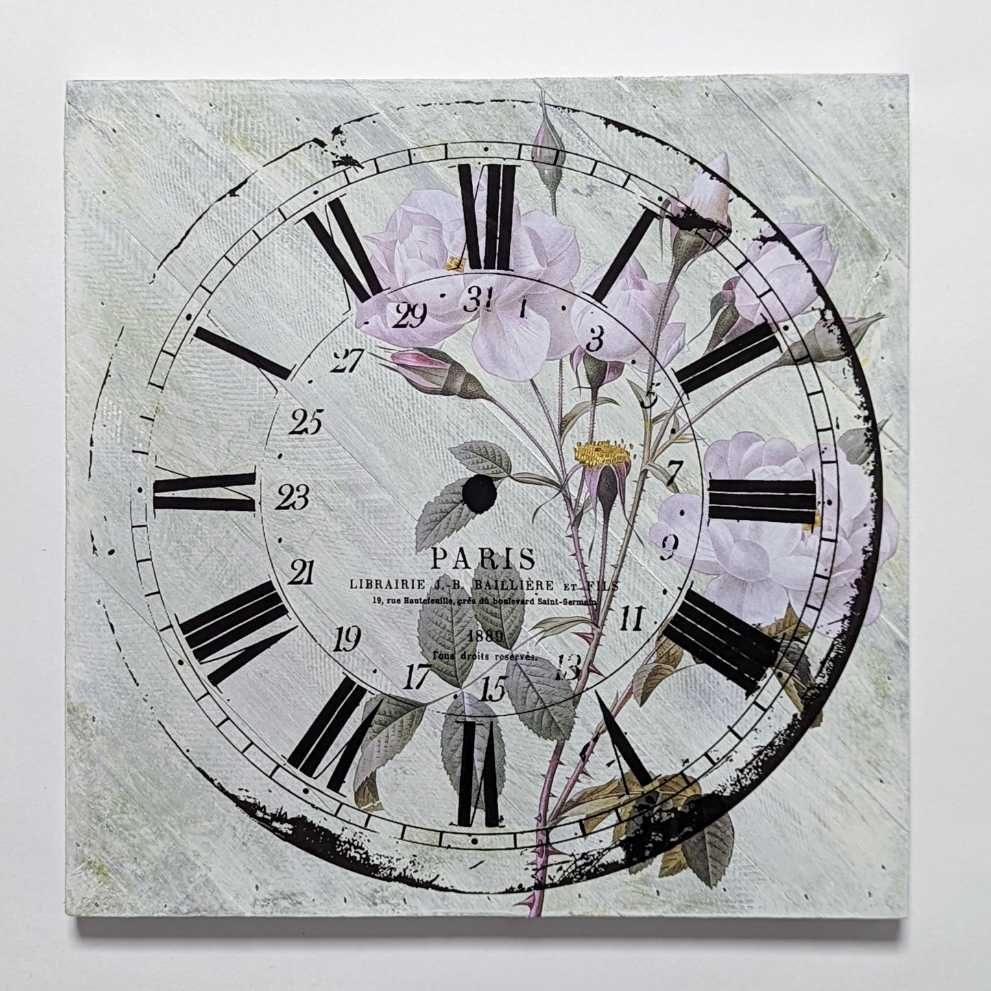 Wall Art: Parisian Clock