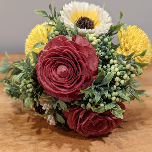 Hand-tied bouquets: Sola beauties